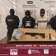 Presuntos sicarios caminaban por la carretera a Tijuana con un fusil en la mochila