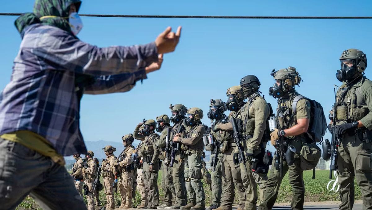 Autoridades de EEUU detectan a menores migrantes solos en granjas agrícolas. Redadas revelan posible trabajo forzado.