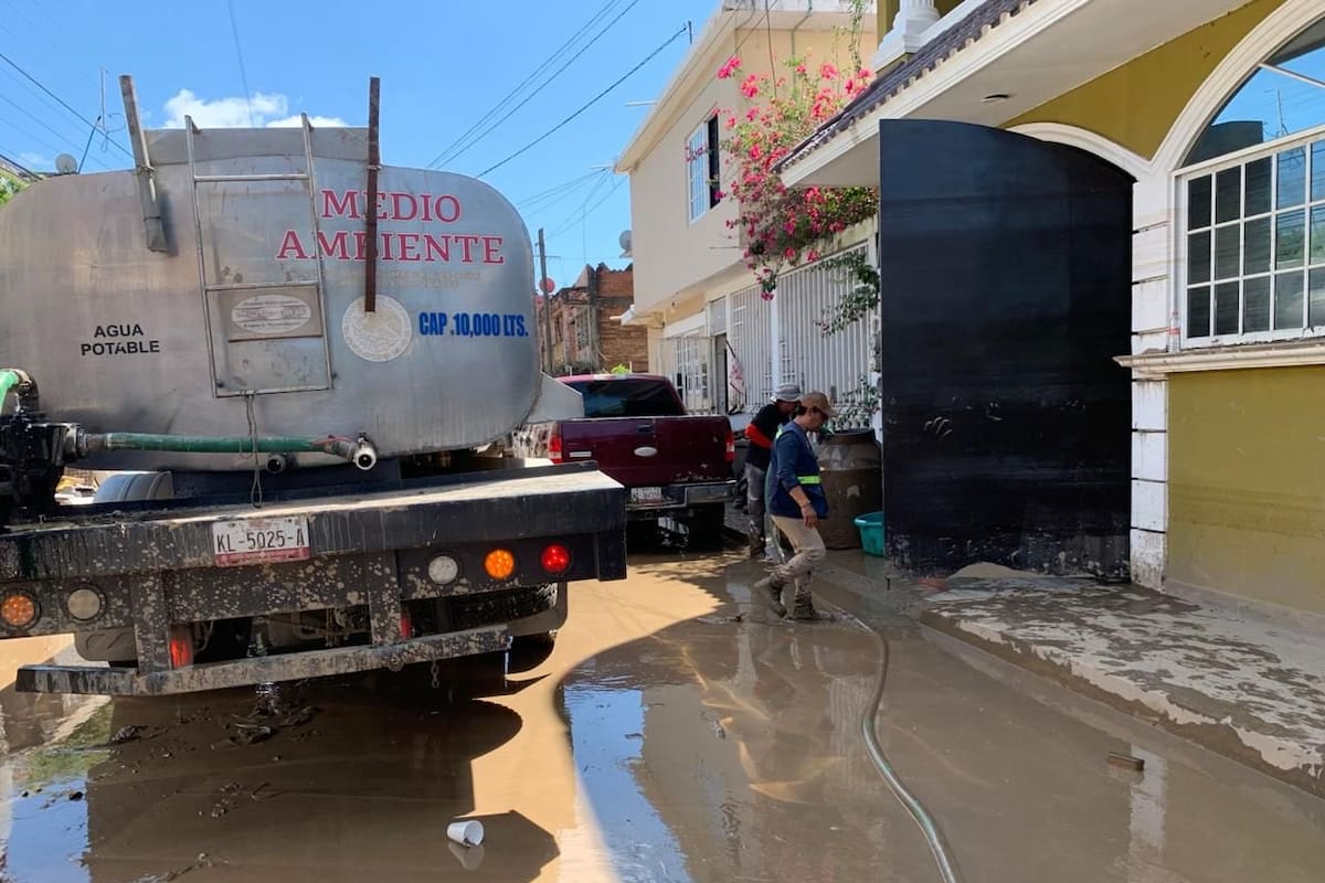 Conagua despliega brigadas de emergencia en seis estados por afectaciones de ciclones Raymond y Priscilla
