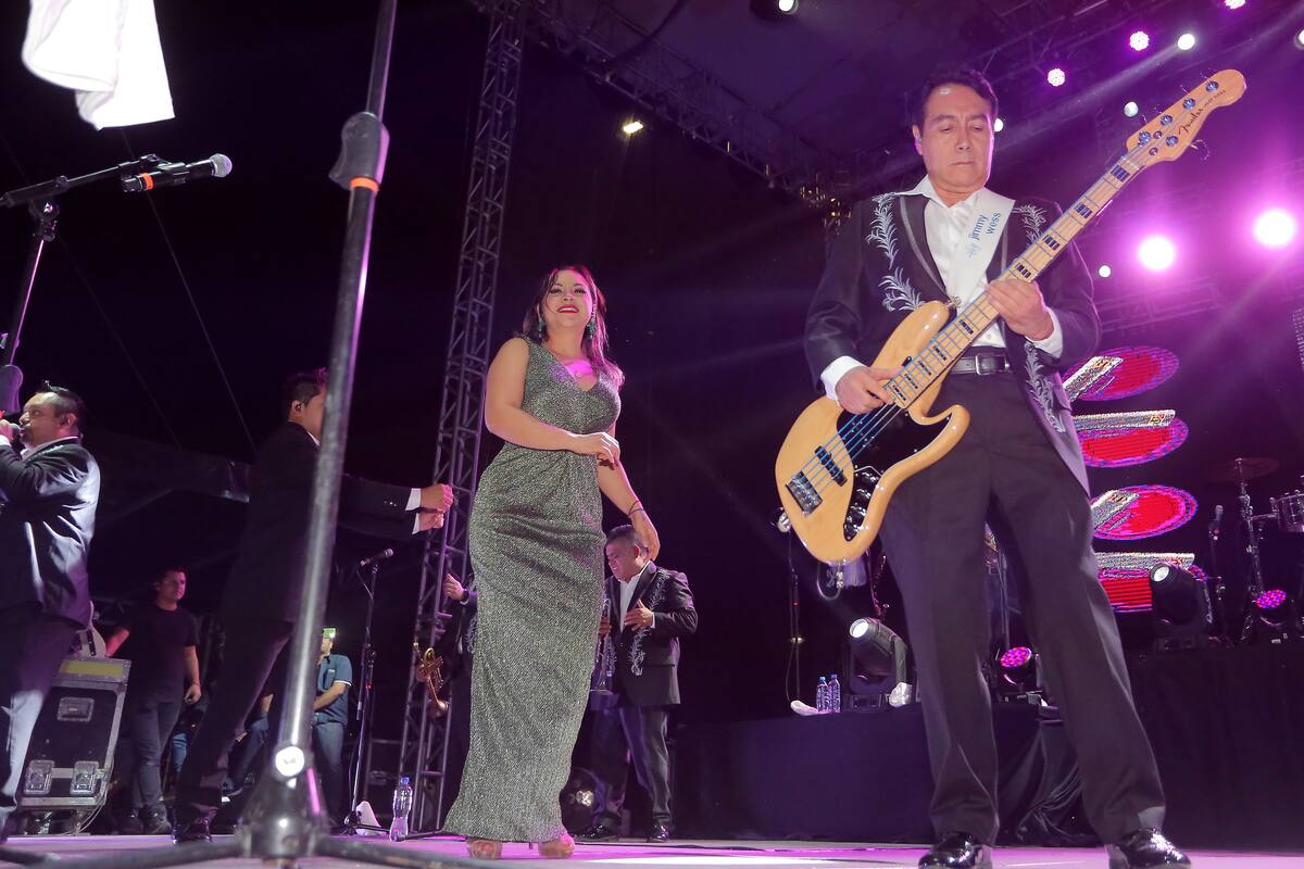 ¿Belinda cantará con Los Ángeles Azules?