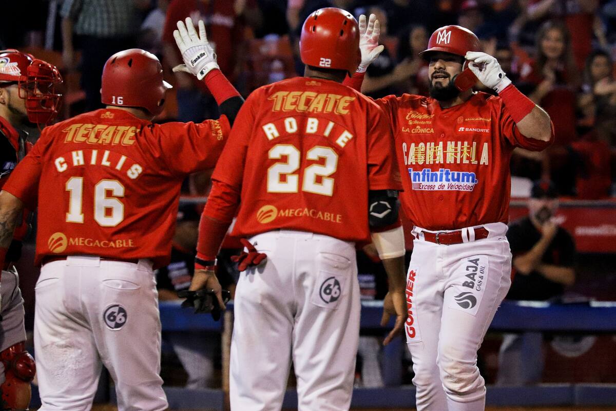 Blanquean Águilas a los Venados