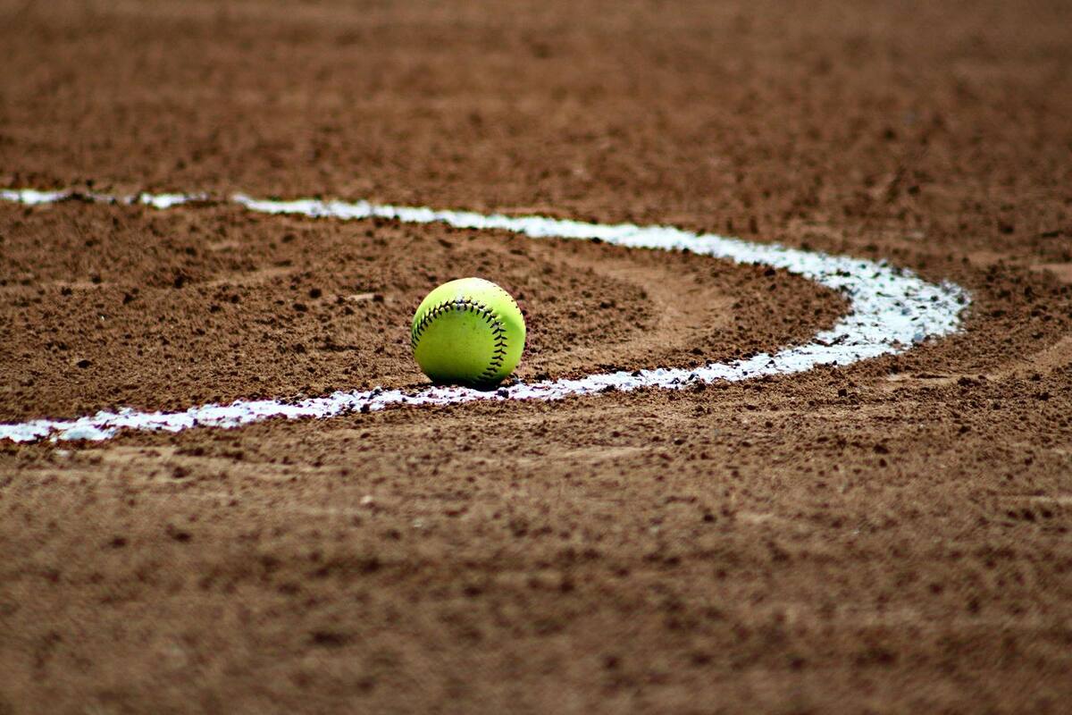 Hallan cuerpo sin vida en campo de beisbol en Guaymas