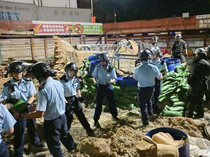 Evacúan a miles en Hong Kong para desactivar bomba de la Segunda Guerra Mundial