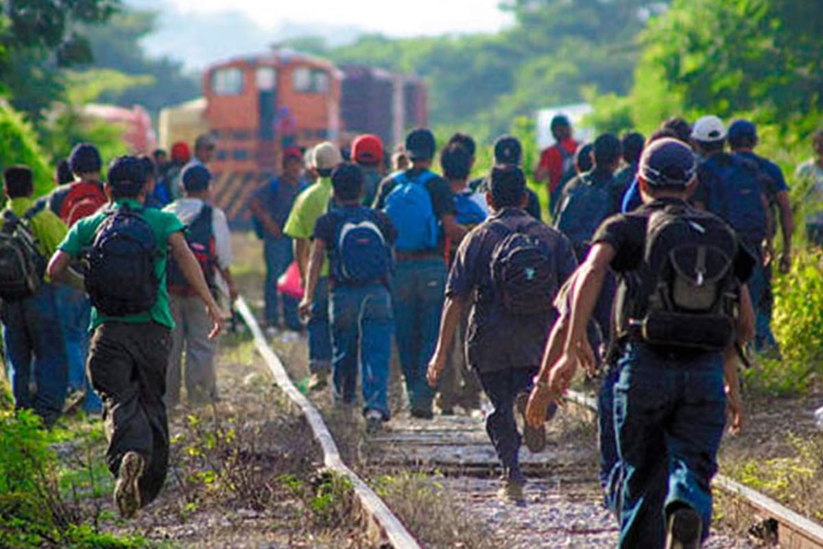 Al menos 15 mil migrantes están varados en México tras veto de Trump