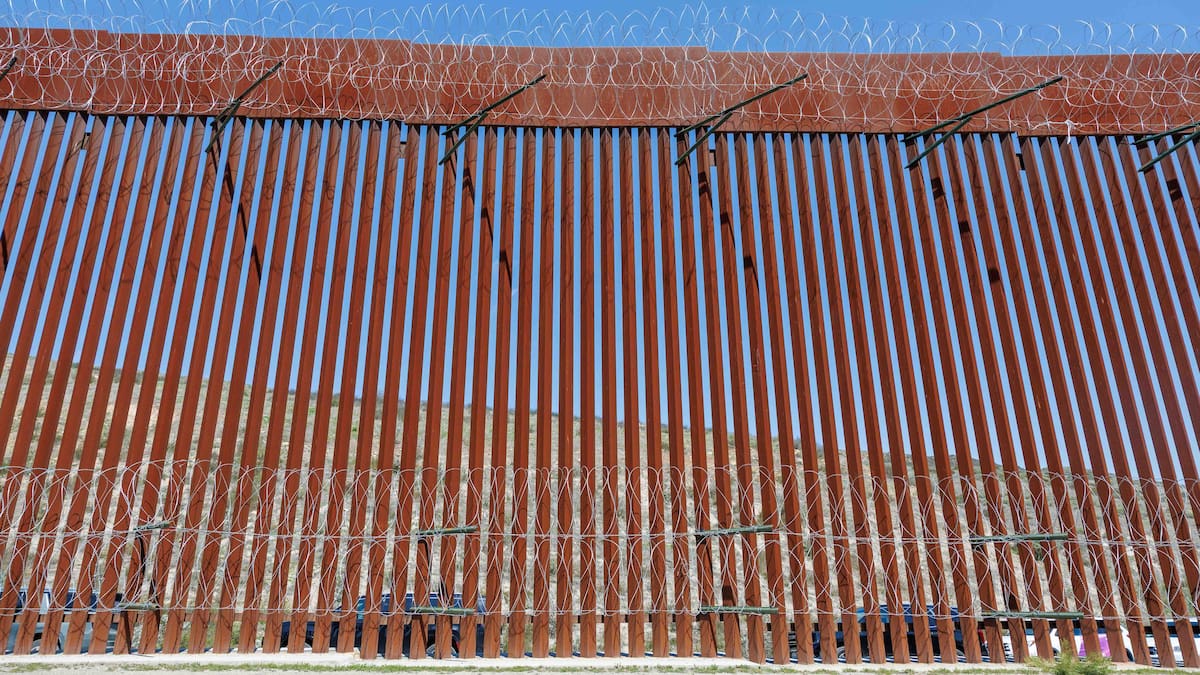 Cruces ilegales en Tijuana persisten por deportaciones y separación familiar