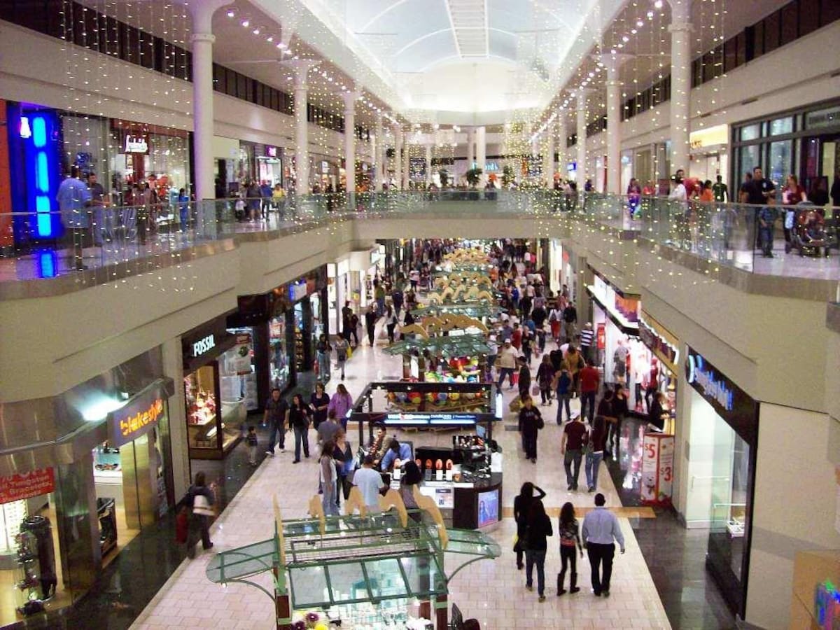 Tucson Mall recibirá nuevamente a quienes van de compras o simplemente a pasear por sus instalaciones.