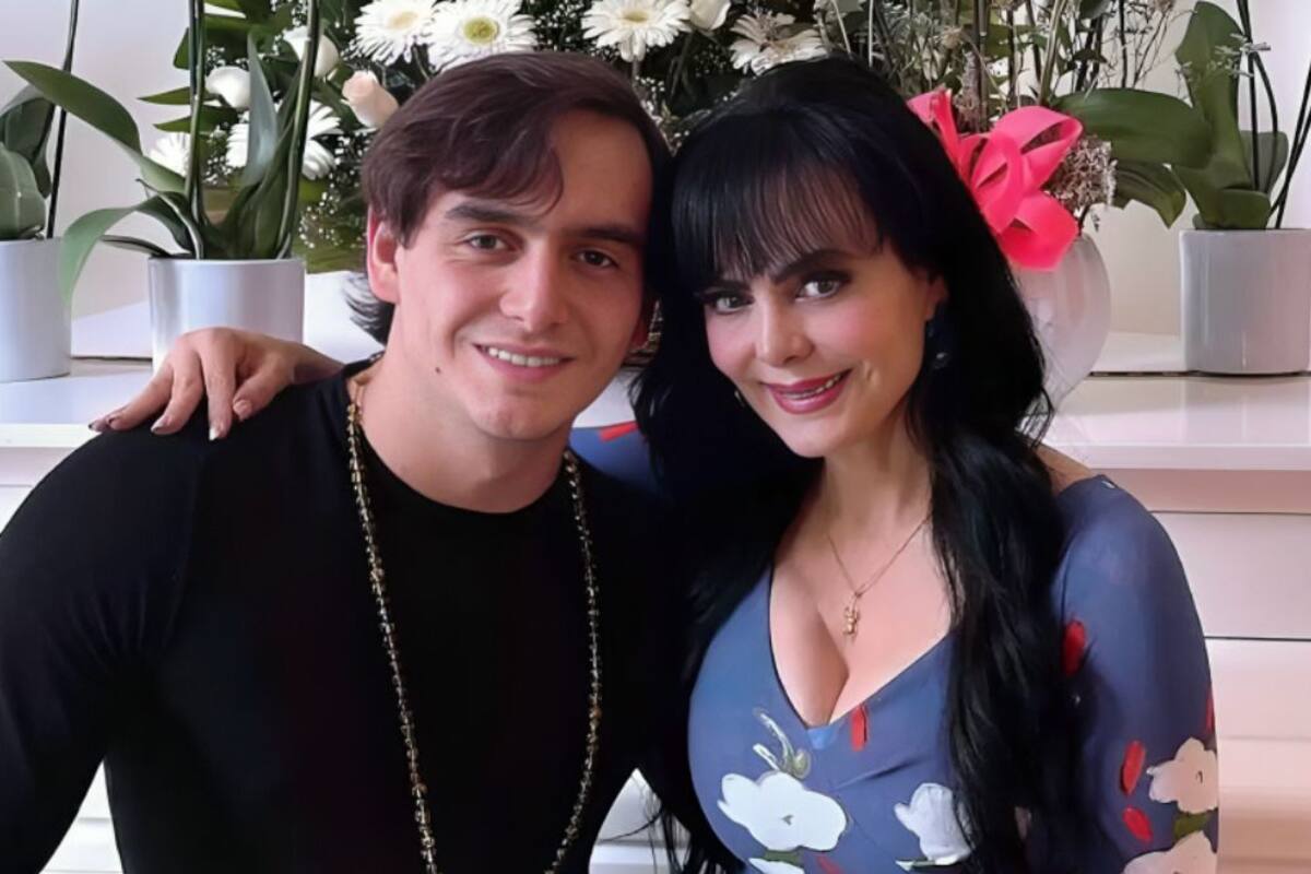 Maribel Guardia llora ante la prensa en el primer aniversario luctuoso de Julián Figueroa