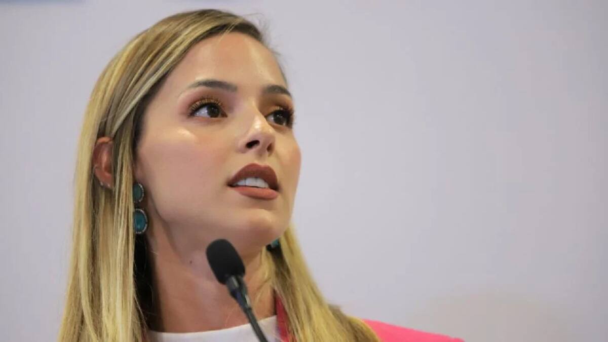 Mariana Rodríguez alertó sobre una posible estafa tras recibir llamadas del Reino Unido.