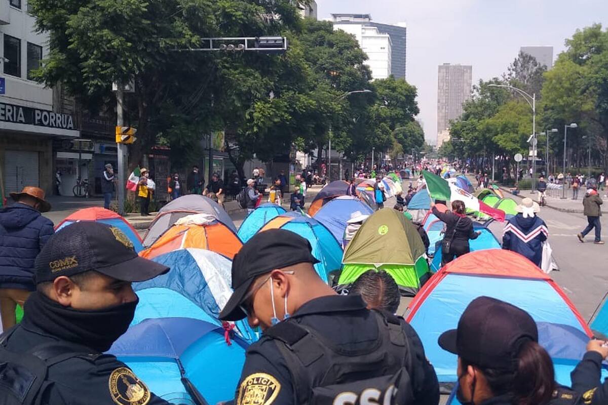 EUM20200920SOC01.JPG
CIUDAD DE MÉXICO, Protest/Protesta/AntiAMLO.- Domingo 20 de septiembre de 2020. Aspectos del plantón del Frente Nacional Anti-AMLO FRENAAA en Avenida Juárez, en la Ciudad de México. Foto: Agencia EL UNIVERSAL/Juan Boites/RDB.