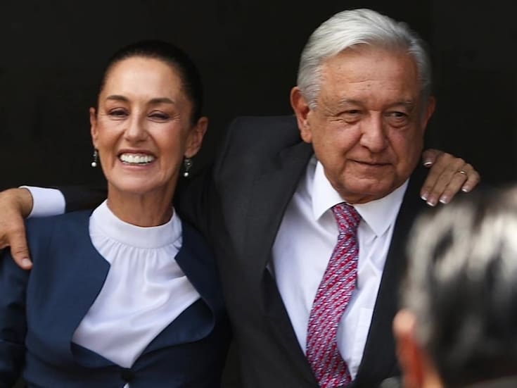 “Jamás se rindió ni se vendió a los poderosos”: Sheinbaum subraya la integridad de AMLO en su primer año como presidenta