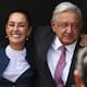 “Jamás se rindió ni se vendió a los poderosos”: Sheinbaum subraya la integridad de AMLO en su primer año como presidenta