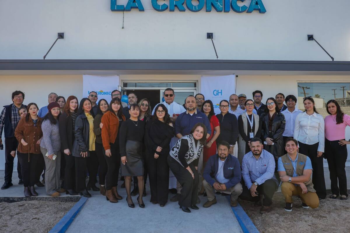 Bendicen nuevas oficinas de LA CRÓNICA