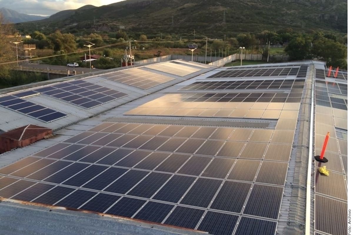 Reprochan política energética impulsada por AMLO