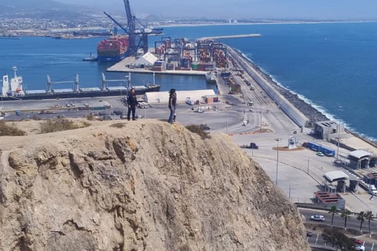 Rescatan a dos adolescentes en situación de riesgo en el Cerro del Vigía de Ensenada