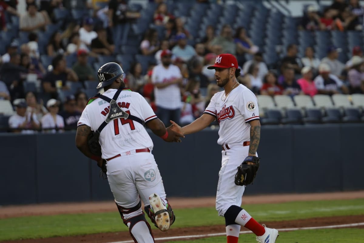 Águilas blanquea otra vez a Yaquis y consigue su primera barrida de la temporada