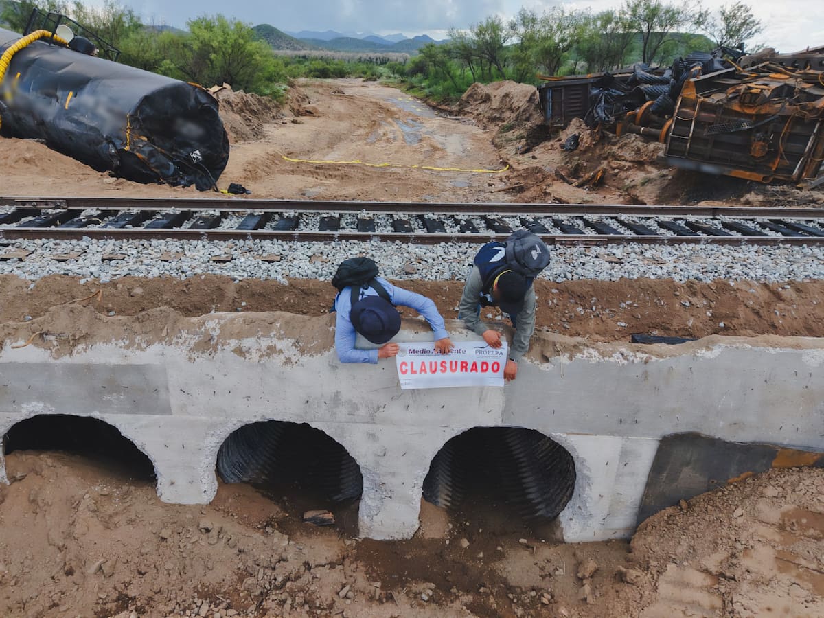 Autoridades mantienen vigilancia en la zona afectada por el derrame de hidrosulfuro de sodio ocurrido en el tramo ferroviario Cananea-Agua Prieta. FOTO: ESPECIAL
