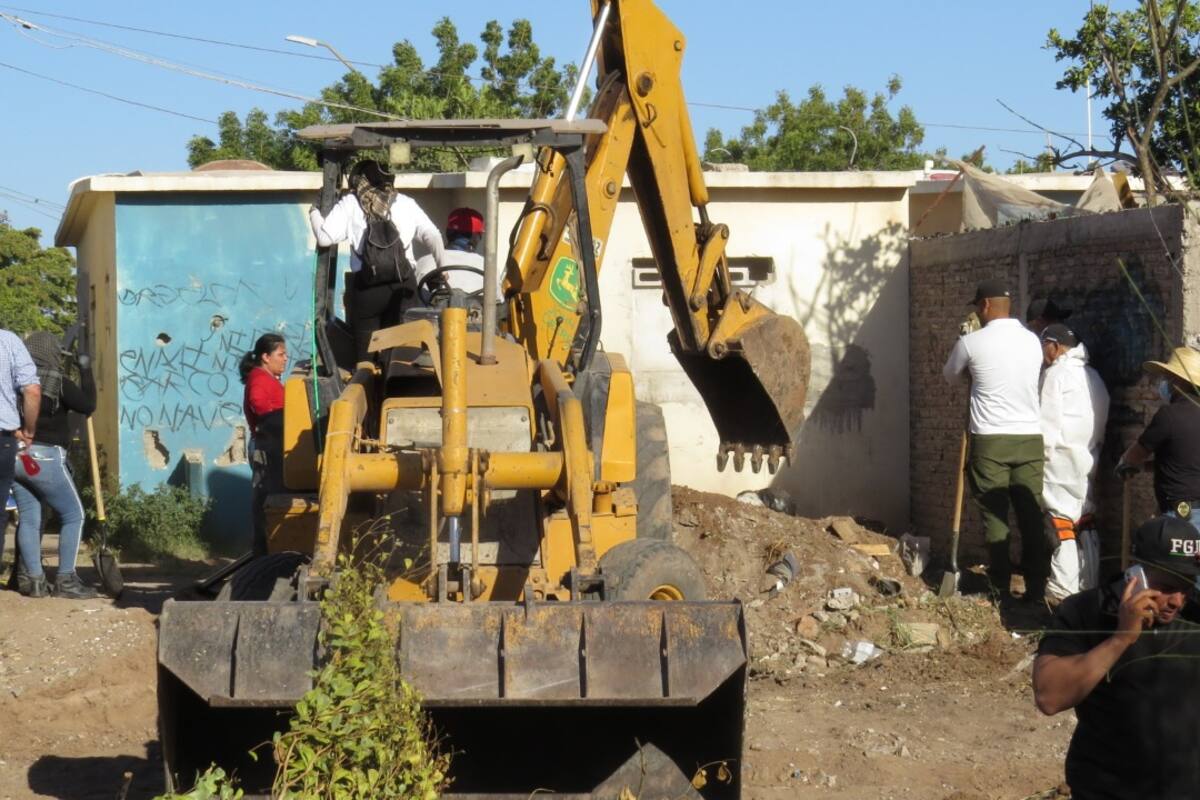 Buscadoras llevan 23 osamentas halladas en casas de Obregón