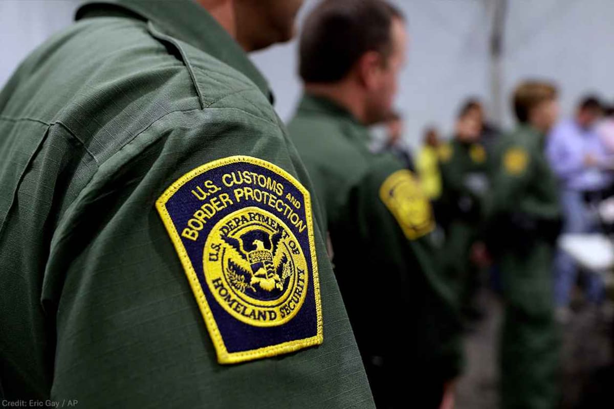 Departamento de Justicia acusa a cuatro mexicanos de tráfico de migrantes de Canadá a Estados Unidos