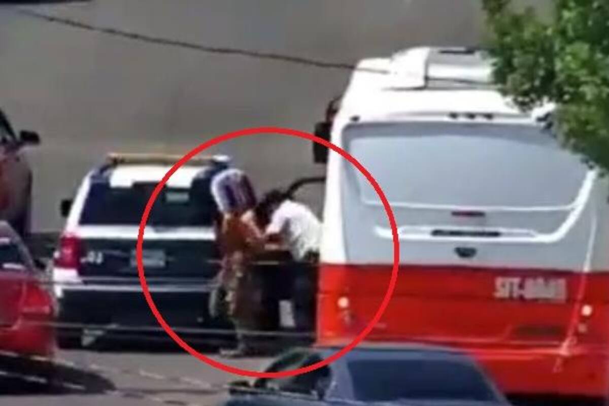 VIDEO: Evitan robo de camión urbano en sorprendente persecución