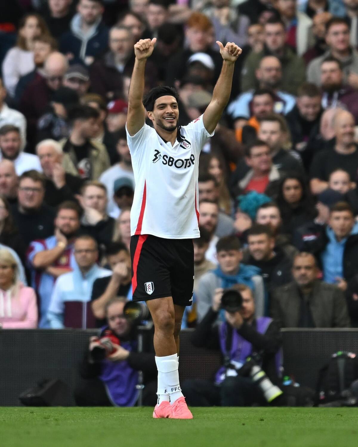 Gol de Raúl Jiménez en Premier League. Foto: Archico G/H