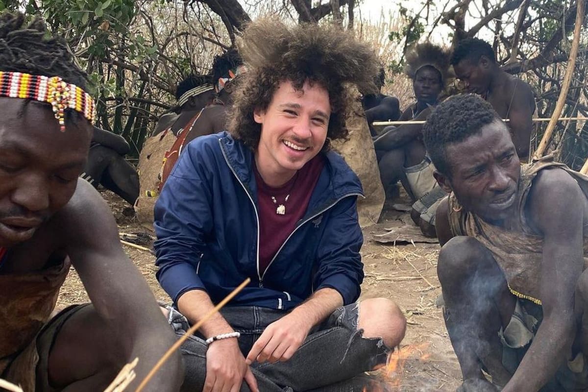 Luisito Comunica da comunicado a sus seguidores