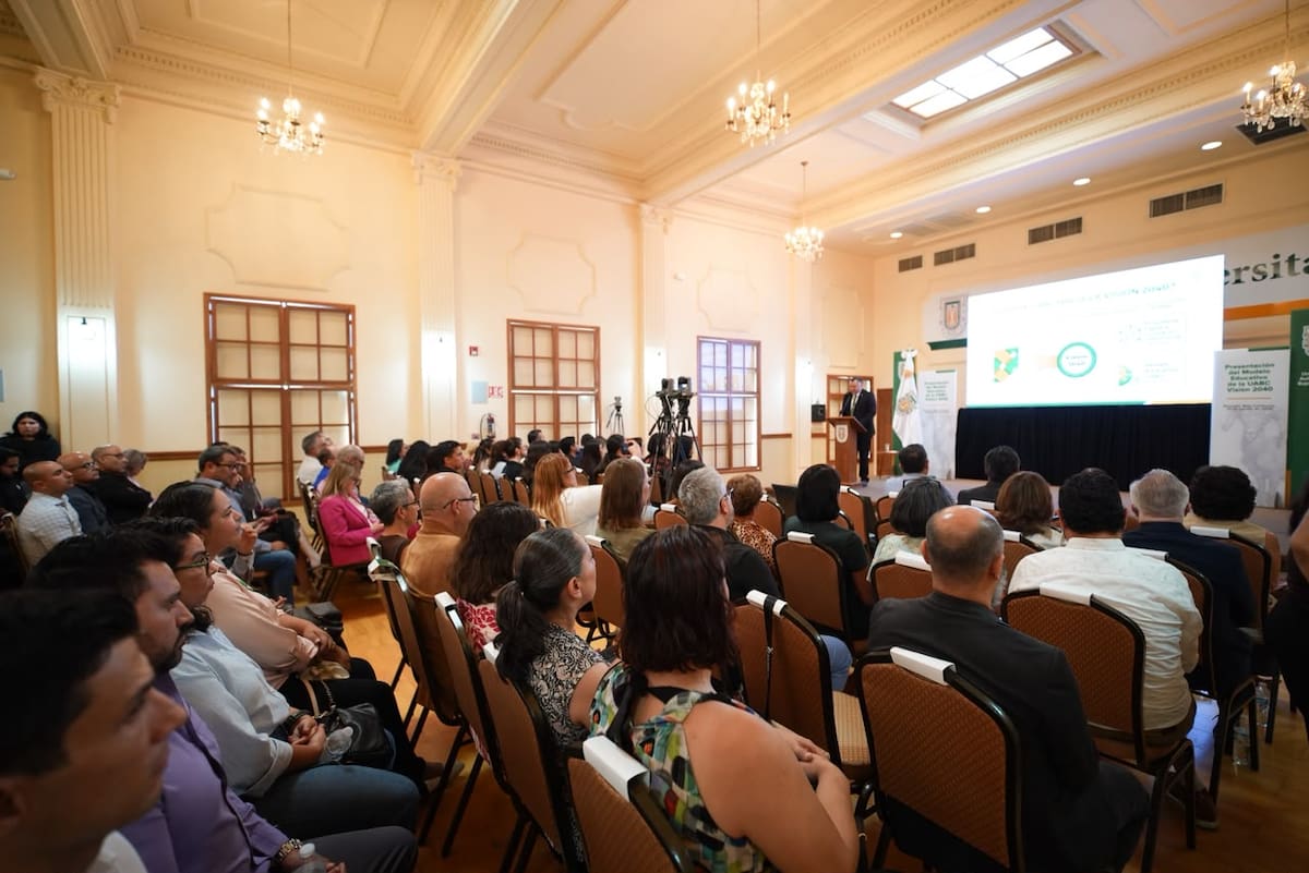 La UABC presentó “Visión 2040”, un modelo educativo que busca flexibilizar las trayectorias académicas y adaptar la formación universitaria a los cambios tecnológicos. Foto: Cortesía.