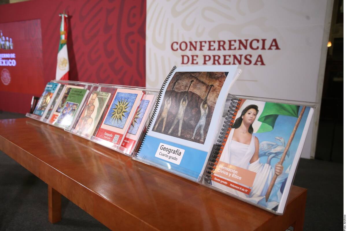 Admite Poder Judicial de la Federación la revisión de los libros de texto