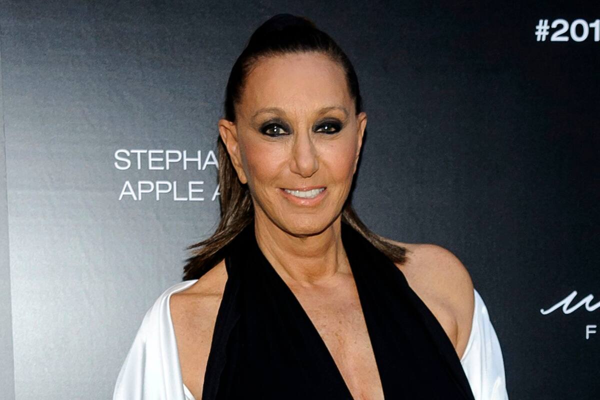 La diseñadora Donna Karan contrae covid tras recibir vacuna