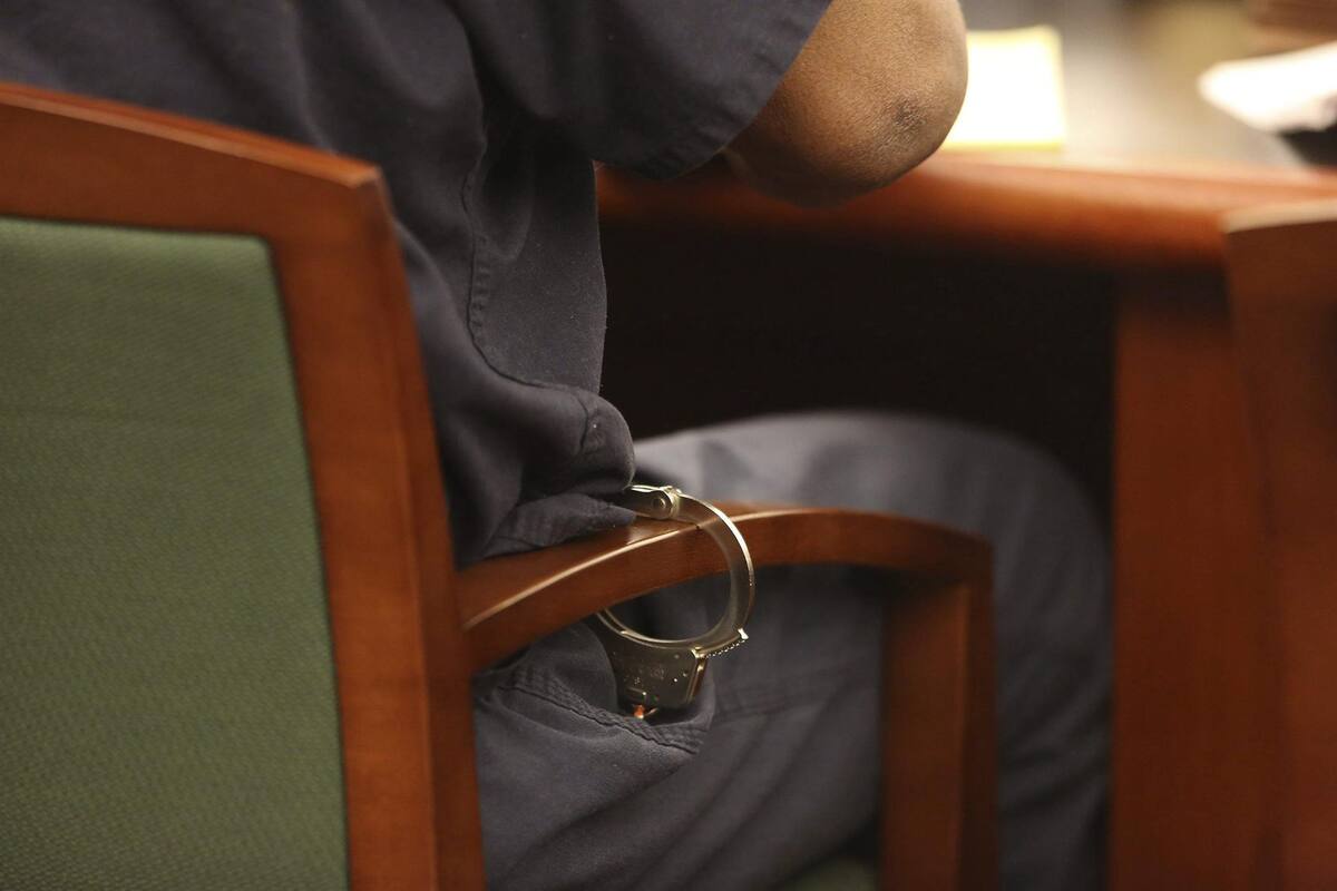 Florida juzgará como adulto a menor que apuñaló y mató a una joven