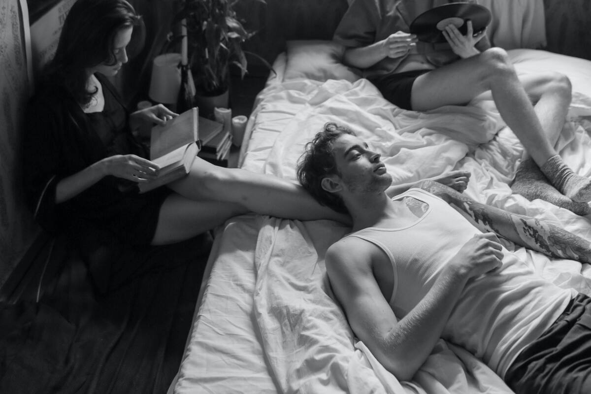 Lo dice la ciencia, mujeres necesitan al menos dos maridos para vivir felices