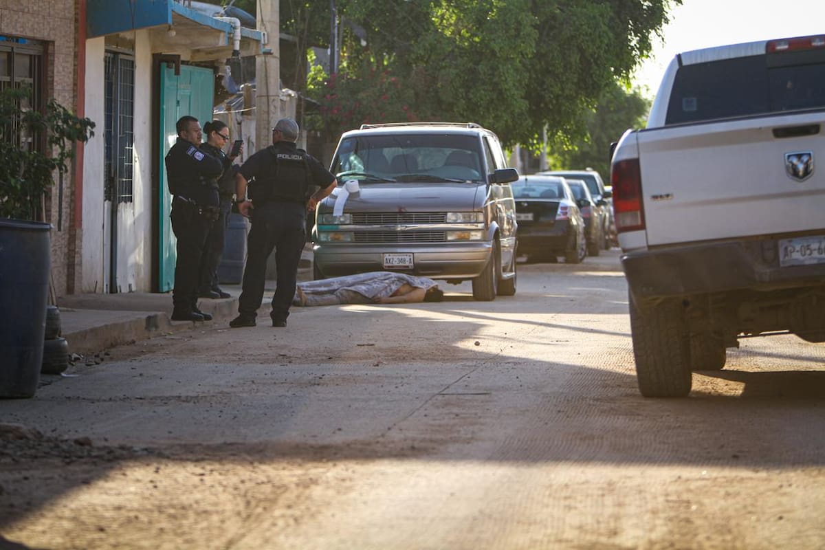 Un hombre de 24 años fue localizado sin vida con una lesión en el costado luego de una riña ocurrida en la colonia Granjas Familiares Unidas, en la delegación Centenario. Foto: Border ZOOM