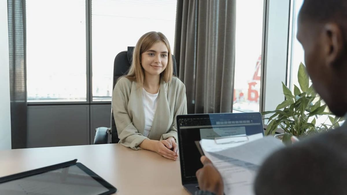 Ante la inseguridad en el país, la Cámara de Diputados presentó una iniciativa que propone que reclutadores registren oficialmente vacantes y entrevistas de trabajo, para garantizar la seguridad de solicitantes. | Foto: pexels