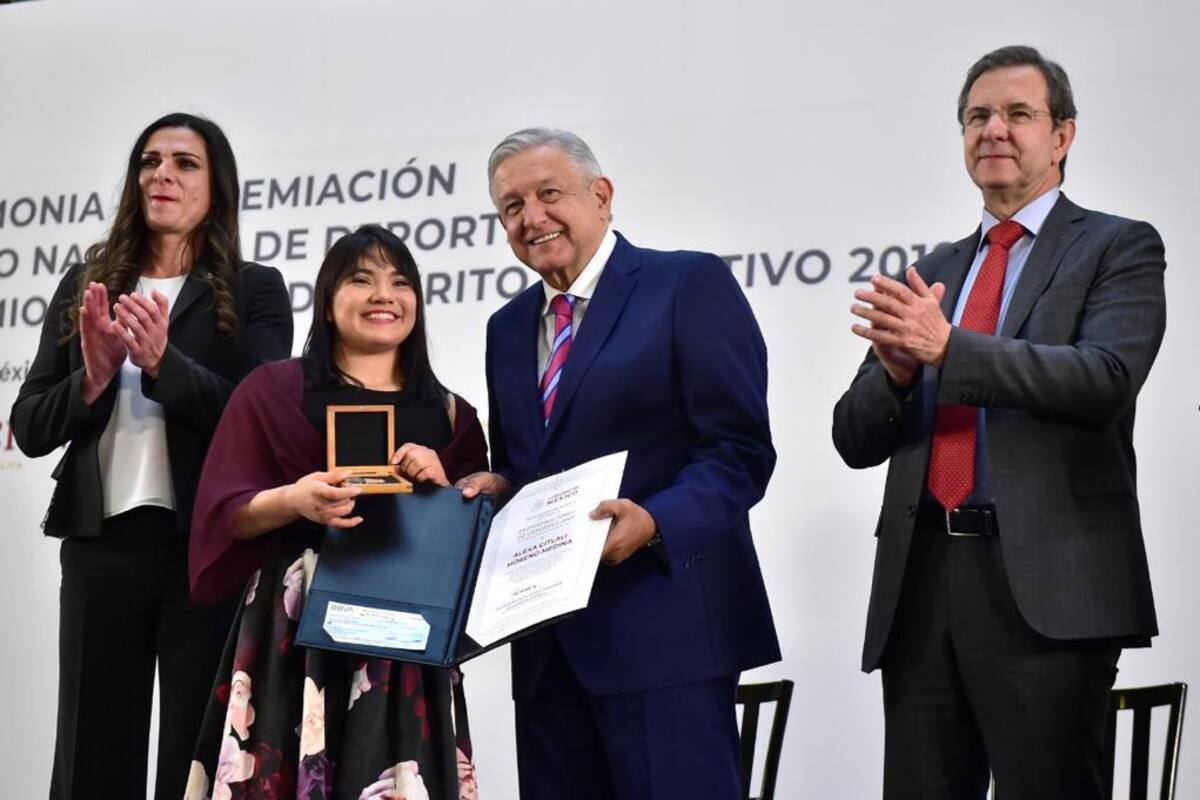 Cachanilla Alexa Moreno recibe el Premio Nacional del Deporte