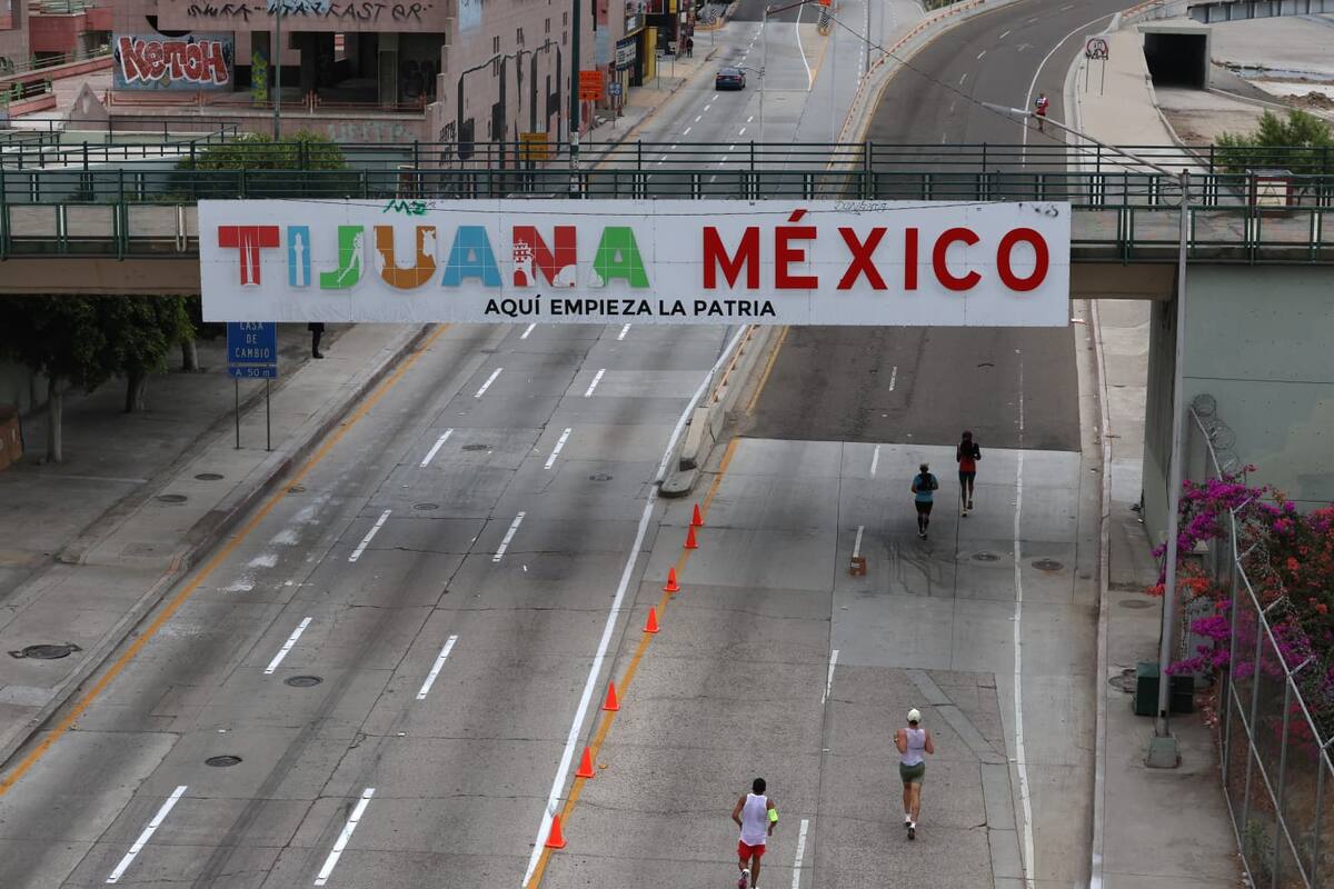 Celebran primer Medio Maratón Binacional