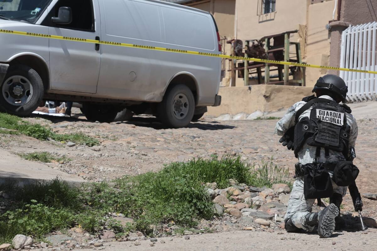Abandonan cadáver en vía pública