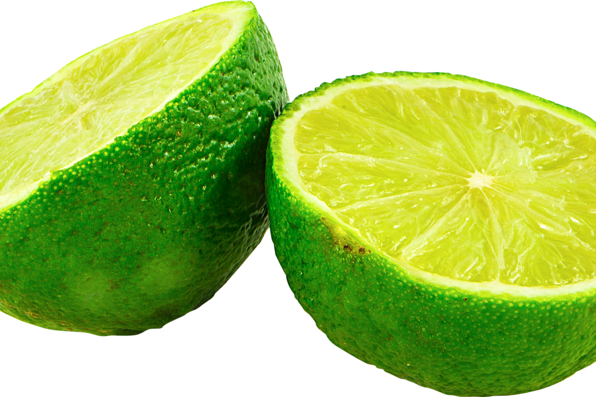 Conoce los beneficios y desventajas de consumir agua con limón