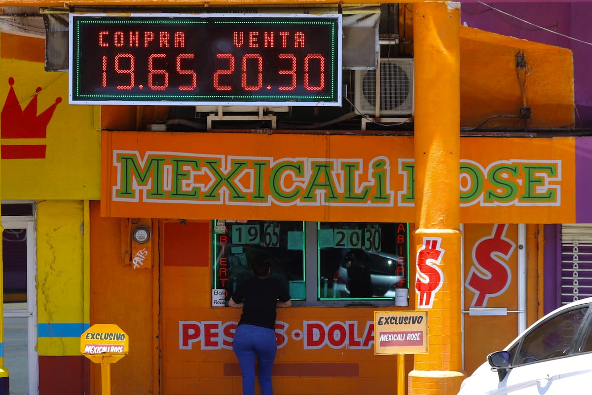 Siguen a la baja operaciones en centros cambiarios por cierre de garita