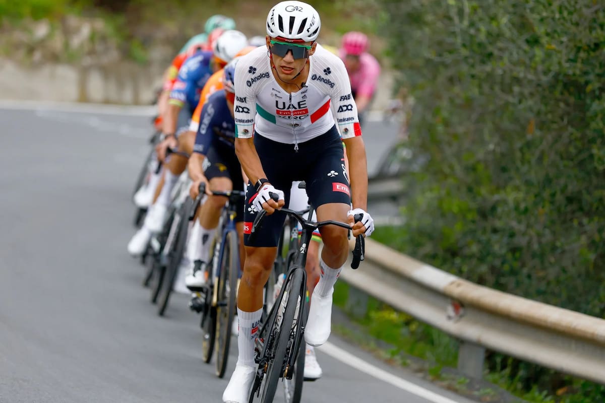 ¿Cómo le fue a Isaac del Toro en la Etapa 11 del Tour de Francia 2026? El mexicano terminó en el pelotón, conservó el séptimo lugar y sigue en la pelea por la camiseta blanca