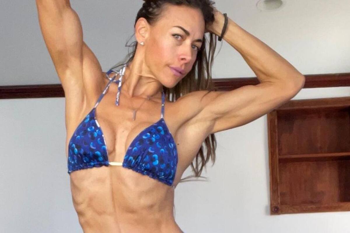 Vanessa Guzmán se olvida de las críticas y presume musculatura antes de competir