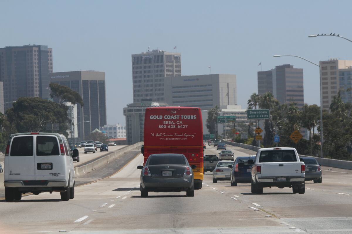 California tendrá operativos en carreteras por fiestas de fin de año