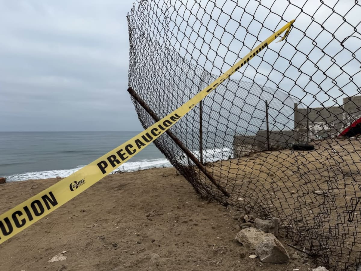 El menor fue localizado en la playa El Vigía tras un operativo de búsqueda en Playas de Tijuana. Foto: Border Zoom