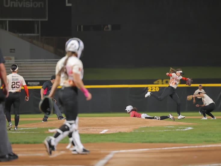 Caen Naranjeras en su debut en Hermosillo