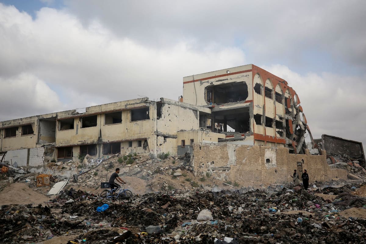 Bombardeo israelí contra la Universidad Islámica de Gaza deja tres muertos y se suma a los ataques que han causado más de mil 500 fallecimientos palestinos desde el alto el fuego de octubre de 2025
