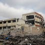 Bombardeo israelí contra la Universidad Islámica de Gaza deja tres muertos y se suma a los ataques que han causado más de mil 500 fallecimientos palestinos desde el alto el fuego de octubre de 2025