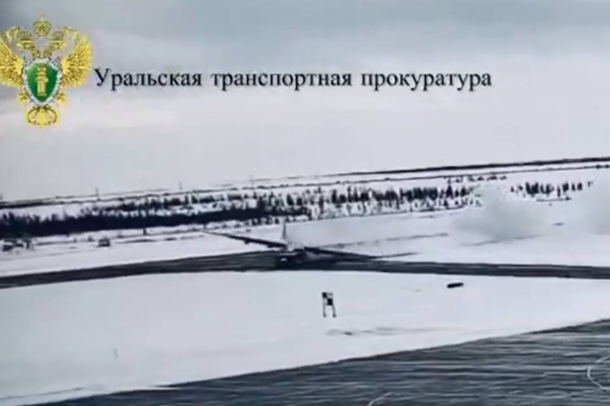 Video: Avión de carga se sale de la pista durante aterrizaje de emergencia en Siberia