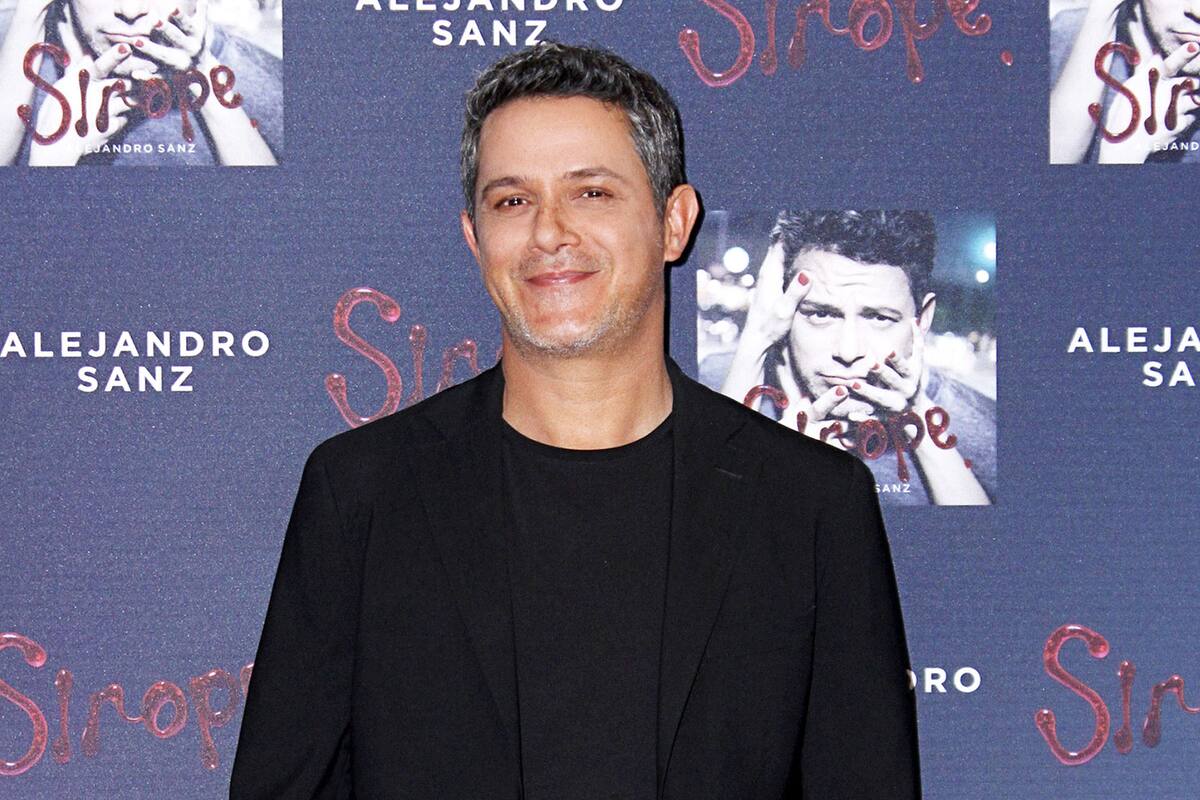 Ordena juez congelar cuentas bancarias de Alejandro Sanz en EU