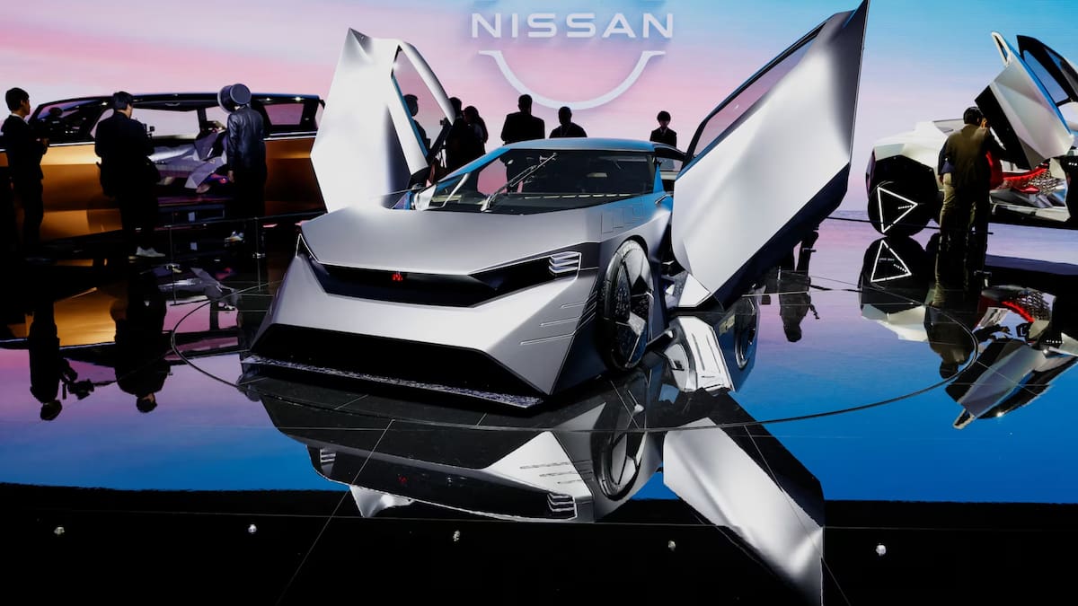 La guerra de estrategias automotrices: Tesla enfrenta problemas con su Giga Press mientras China acelera y Toyota apuesta por la filosofía Kaizen. (Reuters)