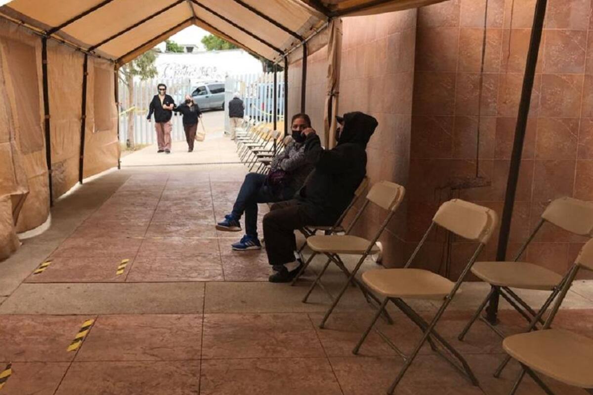 Sin filas en módulo de vacunación antiCovid en Rosarito