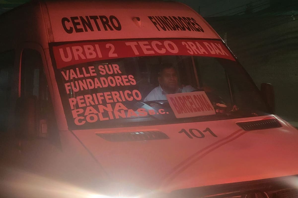 Esperan chóferes que pasajeros salgan a las calles