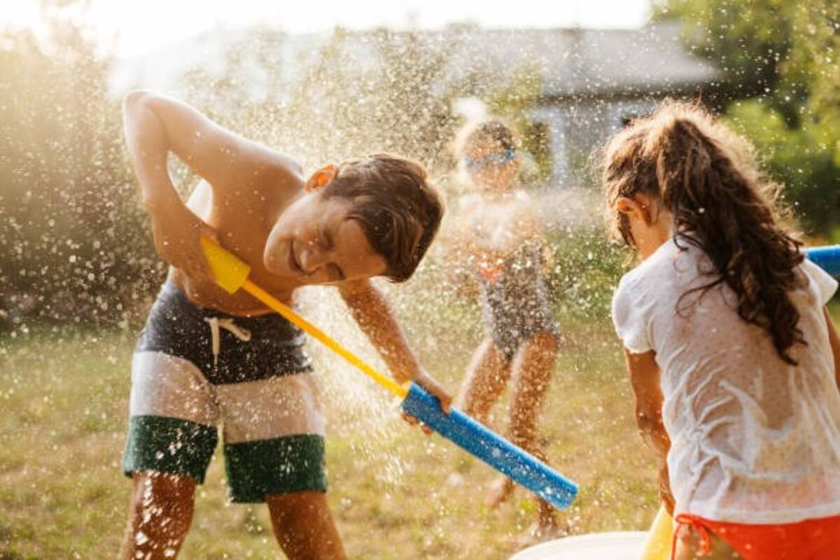 ¿Cuál es el origen de la tradición de arrojarse agua en Sábado de Gloria?
